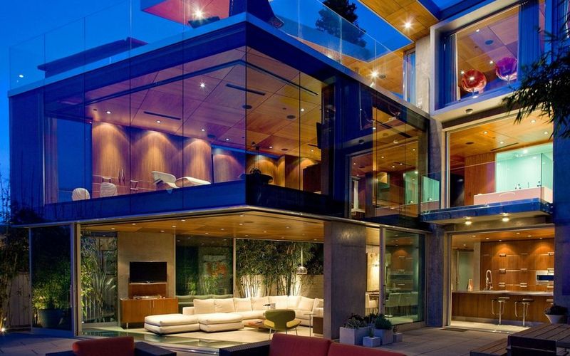 Architectonisch ontwerp met glazen gevels